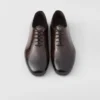Sznurowane buty ze szczotkowanej skóry