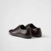 Sznurowane buty ze szczotkowanej skóry