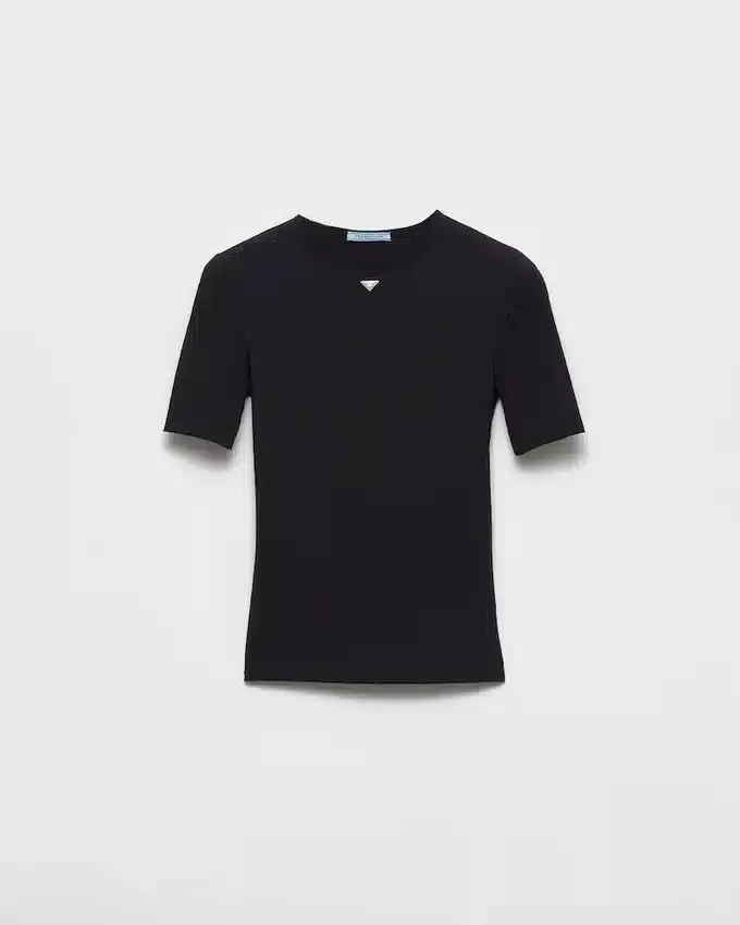 T-shirt z krótkim rękawem z elastycznego materiału T-shirt z krótkim rękawem z elastycznego materiału