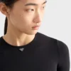 T-shirt z krótkim rękawem z elastycznego materiału T-shirt z krótkim rękawem z elastycznego materiału
