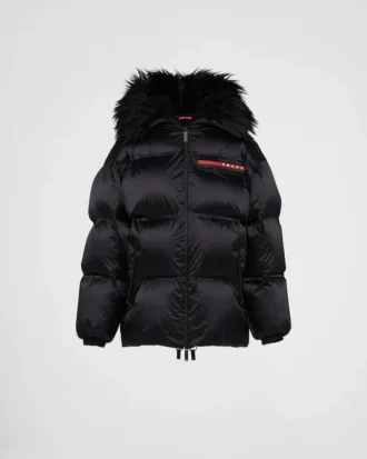 Techniczna kurtka puchowa Re-Nylon z recyklingowanego nylonu Techniczna kurtka puchowa Re-Nylon z recyklingowanego nylonu