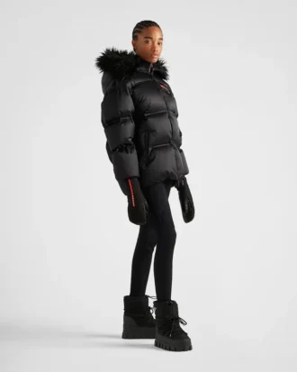 Techniczna kurtka puchowa Re-Nylon z recyklingowanego nylonu Techniczna kurtka puchowa Re-Nylon z recyklingowanego nylonu