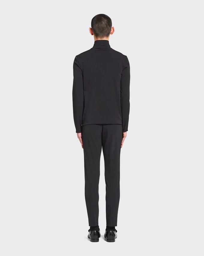 Techniczny sweter z golfem Techniczny sweter z golfem