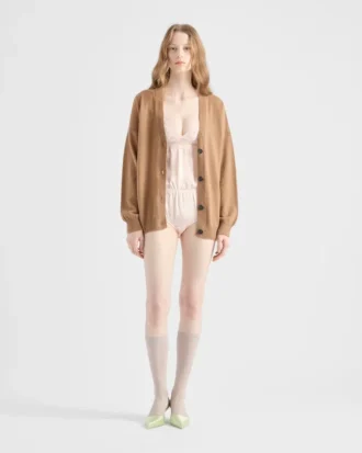 Top z satyny i koronki w stylu vintage