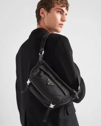 Torba na ramię z nylonu Re-Nylon i skóry Saffiano Torba na ramię z nylonu Re-Nylon i skóry Saffiano
