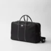 Torba podróżna z materiału Re-Nylon i skóry Saffiano Torba podróżna z materiału Re-Nylon i skóry Saffiano