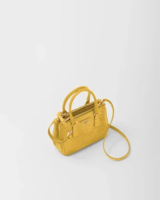 Torebka Prada Galleria Mini ze skóry jaszczurki