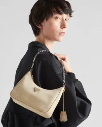 Torebka Prada Re-Edition 2005 z materiału Re-Nylon