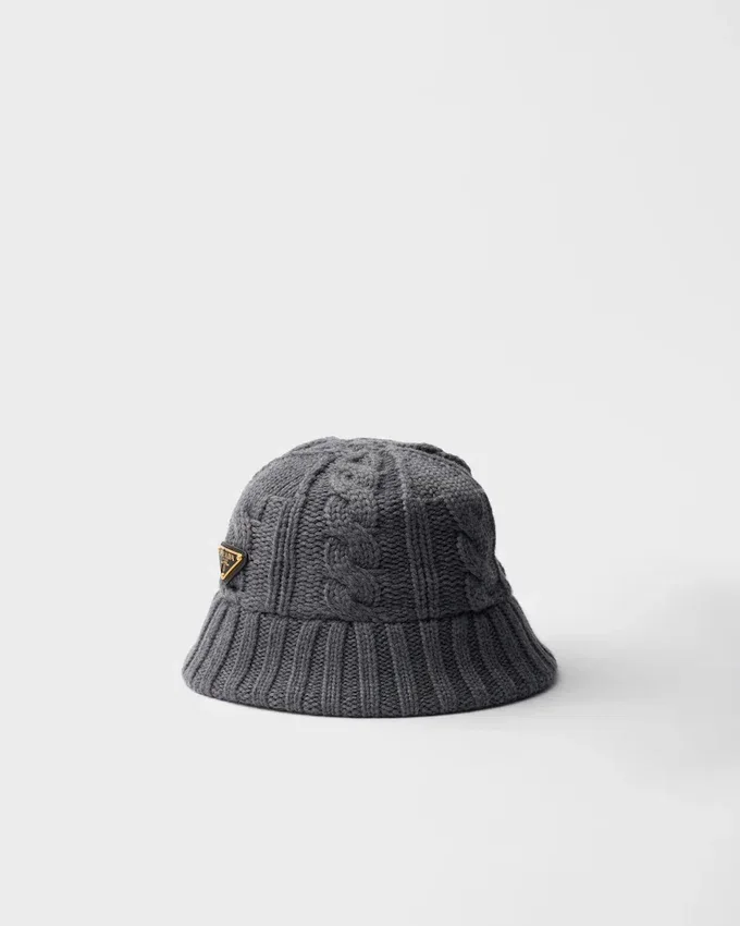 Wełniany kapelusz typu bucket Wełniany kapelusz typu bucket