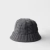 Wełniany kapelusz typu bucket Wełniany kapelusz typu bucket