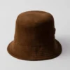 Zamszowa czapka typu bucket Zamszowa czapka typu bucket