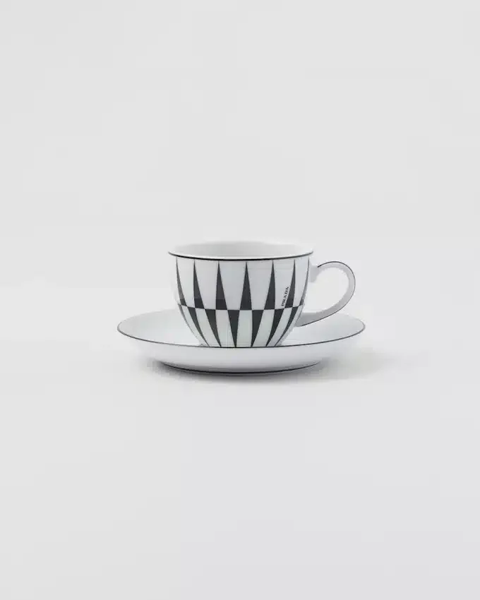 Zestaw czterech porcelanowych filiżanek do espresso – paski Zestaw czterech porcelanowych filiżanek do espresso – paski