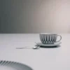 Zestaw dwóch porcelanowych filiżanek do cappuccino – paski Zestaw dwóch porcelanowych filiżanek do cappuccino – paski