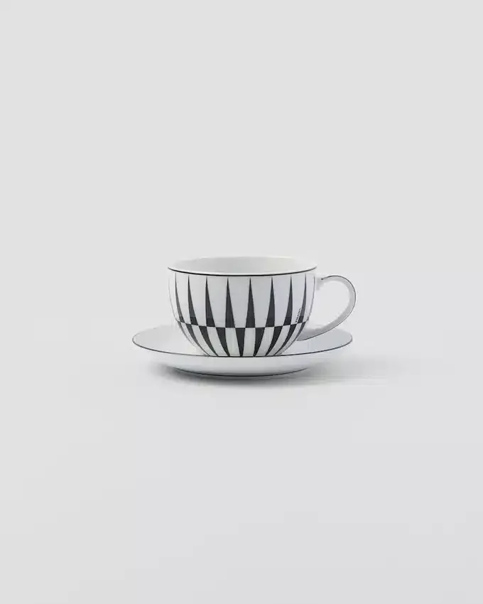 Zestaw dwóch porcelanowych filiżanek do herbaty – paski Zestaw dwóch porcelanowych filiżanek do herbaty – paski