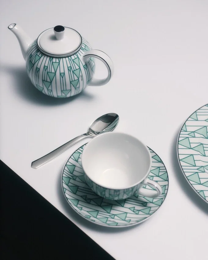 Zestaw dwóch porcelanowych filiżanek do herbaty – Vienna Green Zestaw dwóch porcelanowych filiżanek do herbaty – Vienna Green